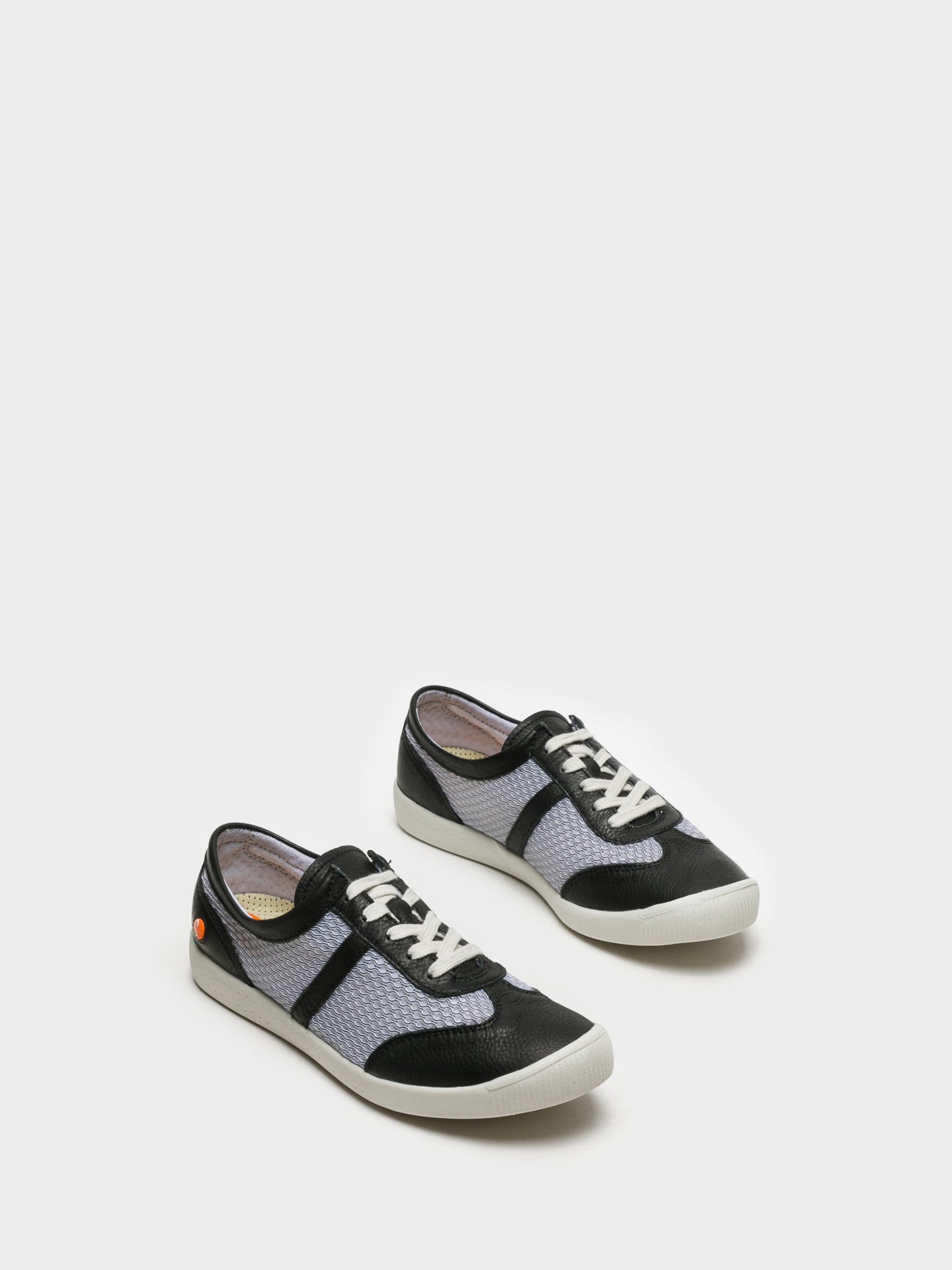 Softinos Ténis com Atacadores em Preto e Branco